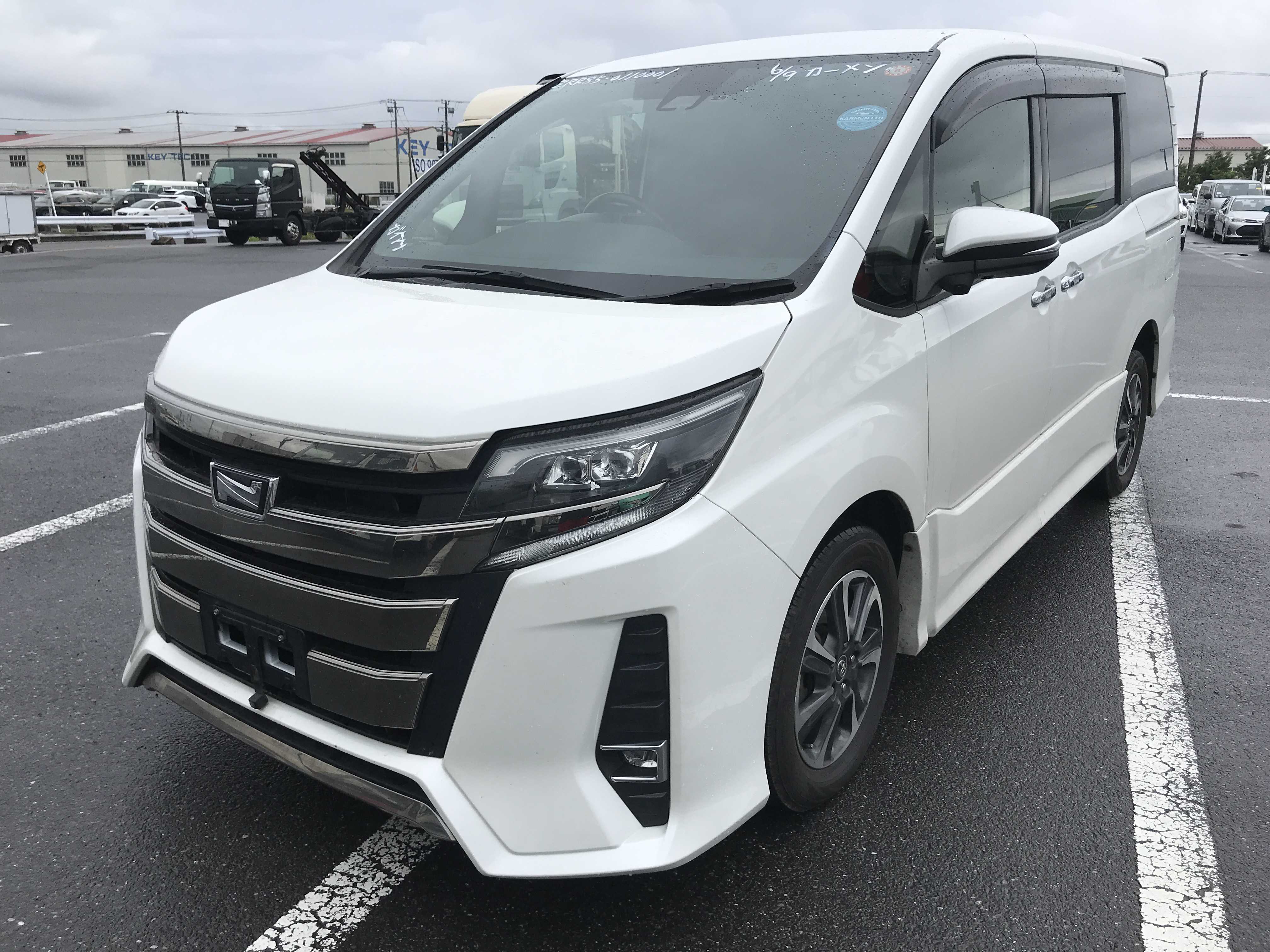 Toyota Noah 2018