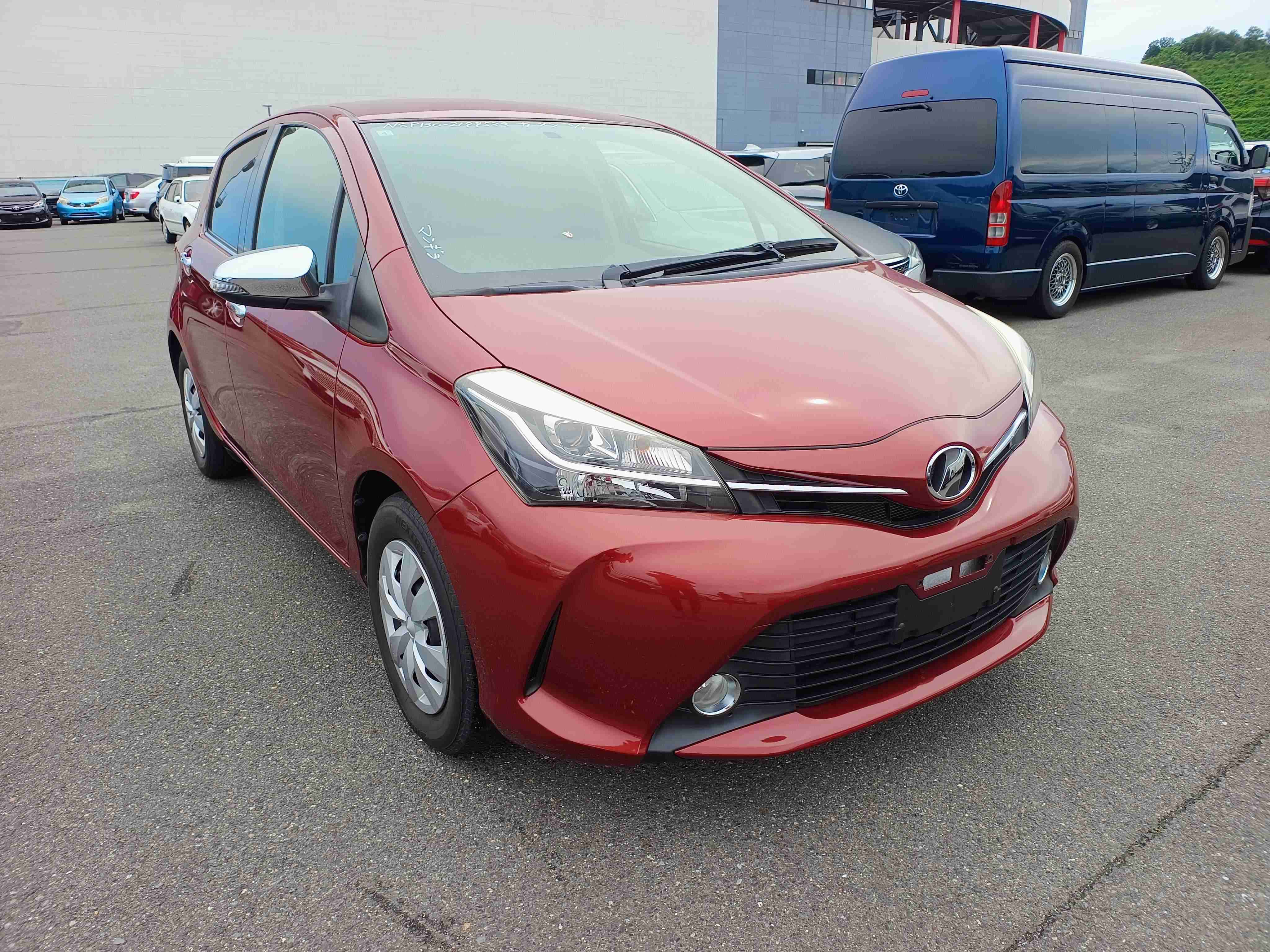 Toyota Vitz 2015