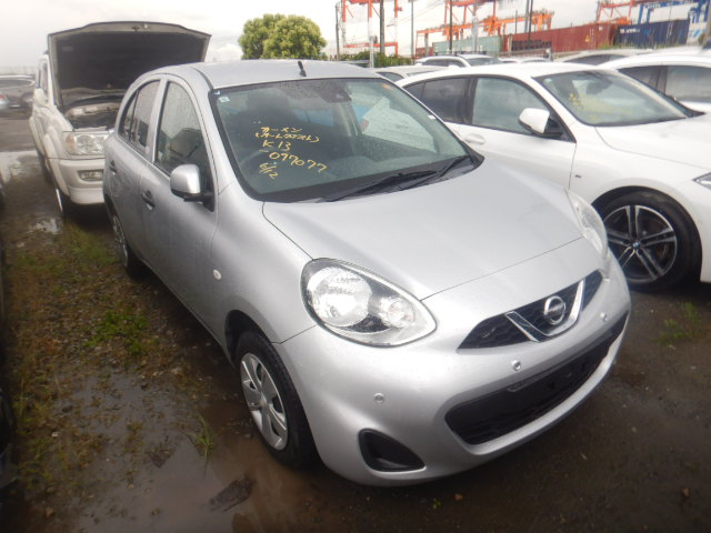 Nissan March 2022
