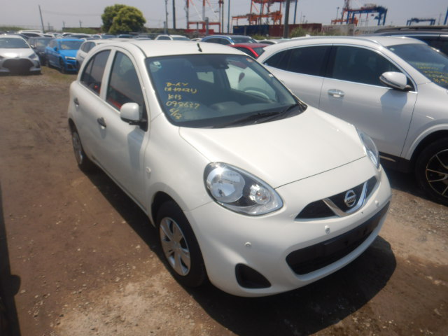 Nissan March 2022