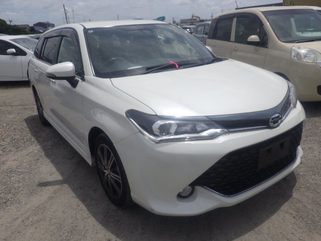 Toyota Corolla Fielder 2016