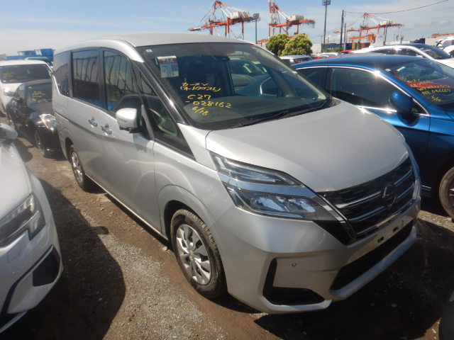 Nissan Serena 2022
