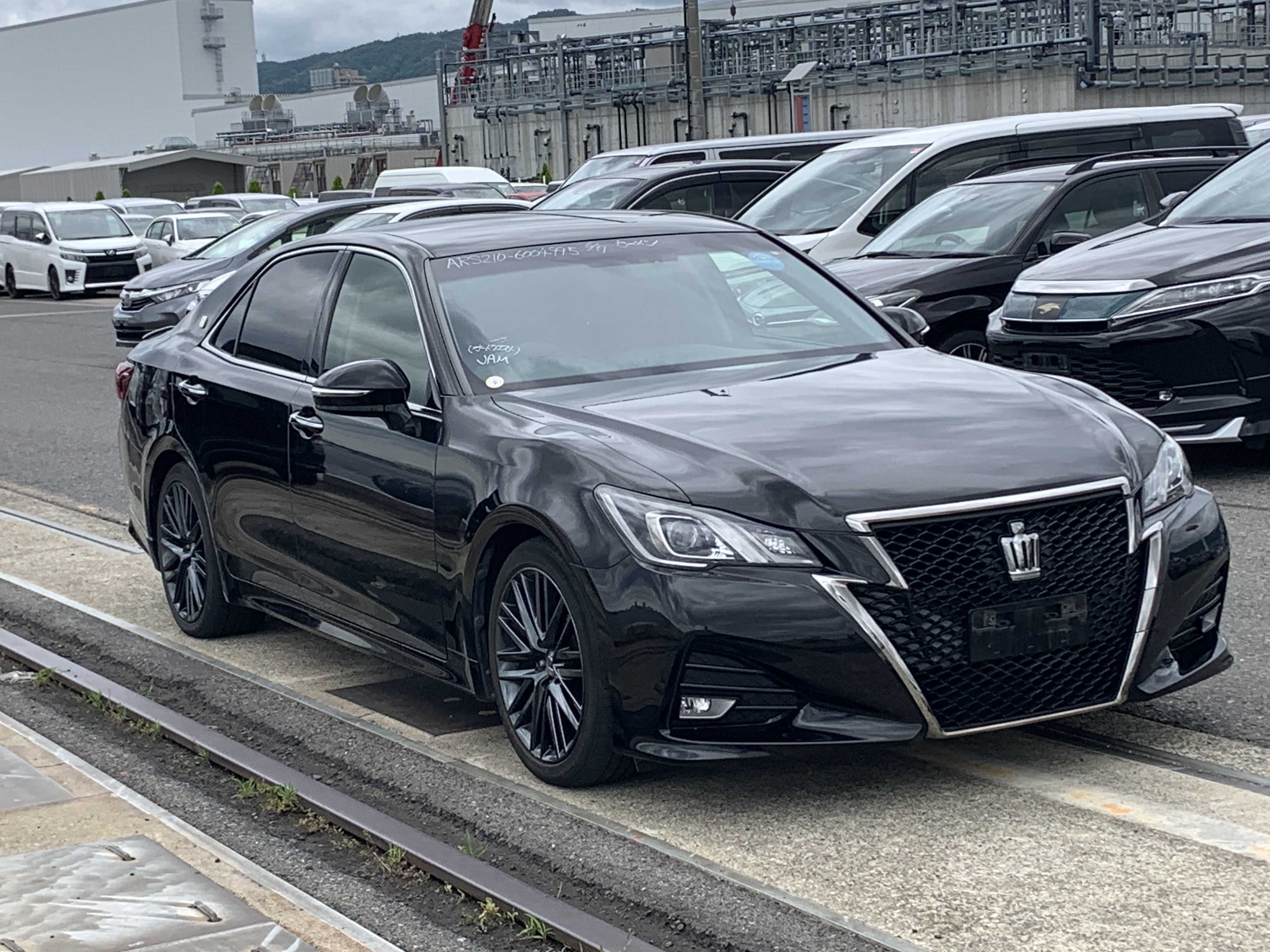 Toyota Crown 2016