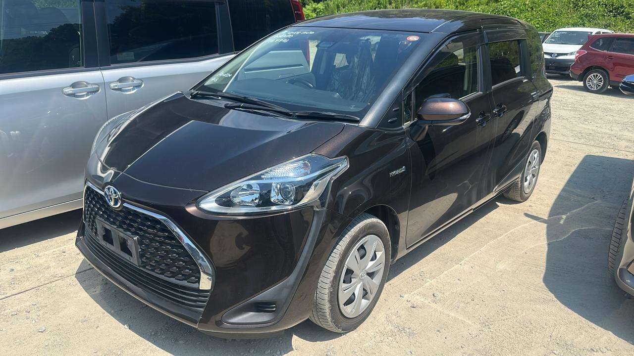 Toyota Sienta 2019