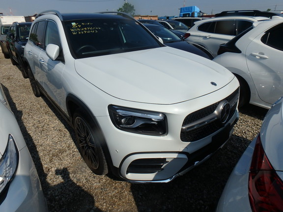 Mercedes Benz GLB-Class 2023