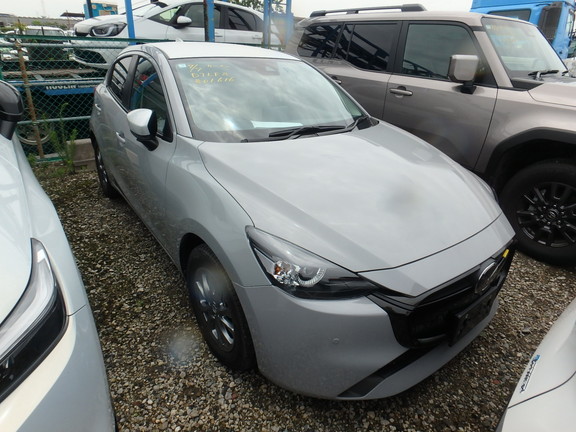 Mazda Mazda2 2023