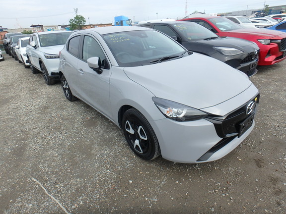 Mazda Mazda2 2023