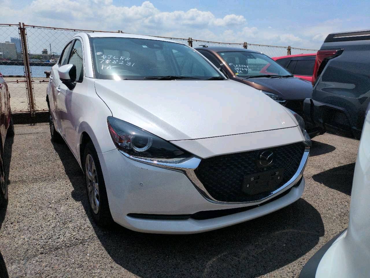 Mazda Mazda2 2021