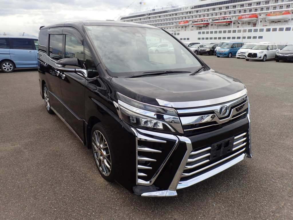 Toyota Voxy 2017