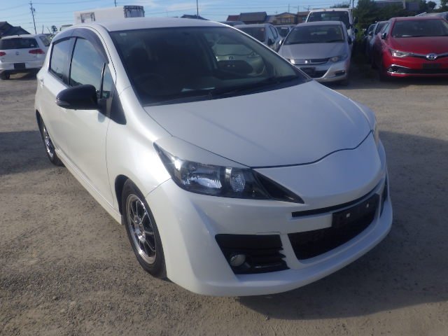 Toyota Vitz 2012