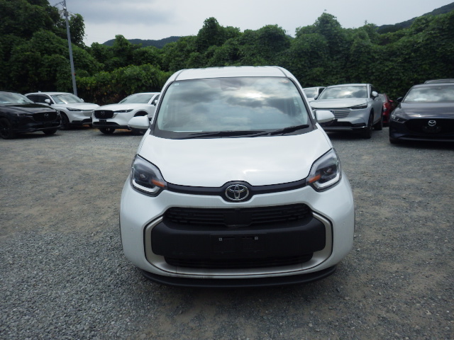 Toyota Sienta 2025