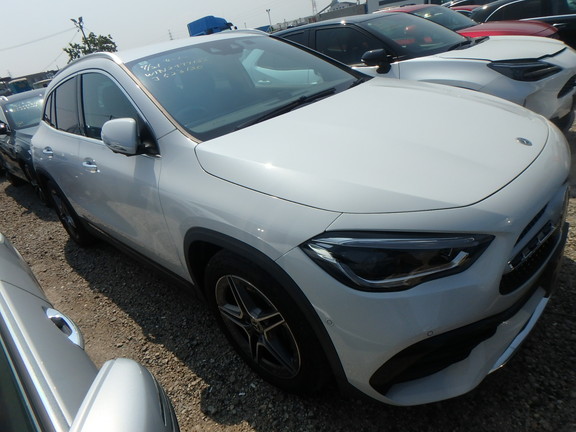 Mercedes Benz GLA-class 2023