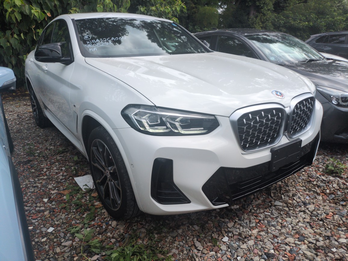 BMW X4 2023
