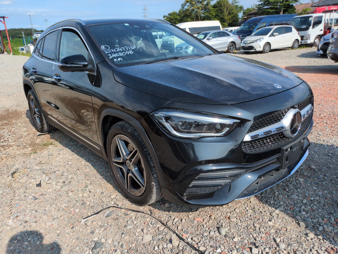 Mercedes Benz GLA-class 2023