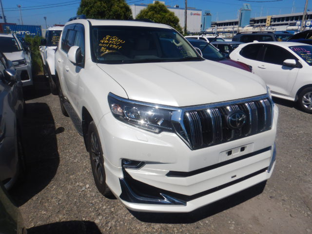 Toyota Land Cruiser Prado 2023