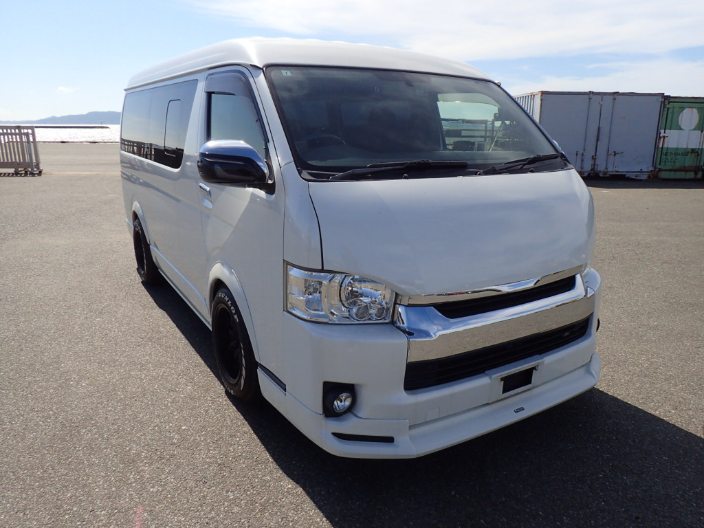 Toyota Hiace 2014