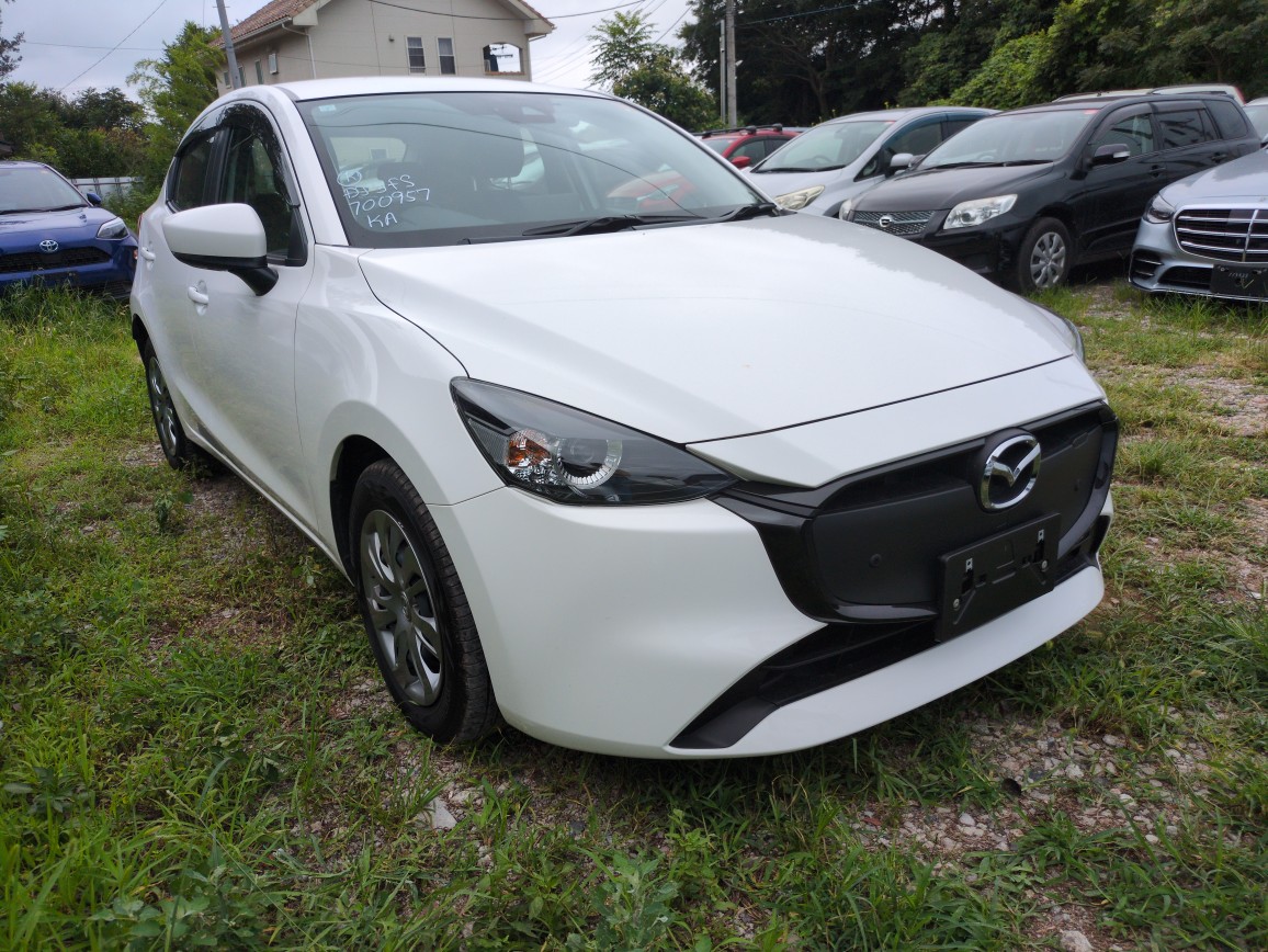 Mazda Mazda2 2023