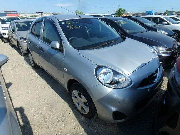 Nissan March 2022