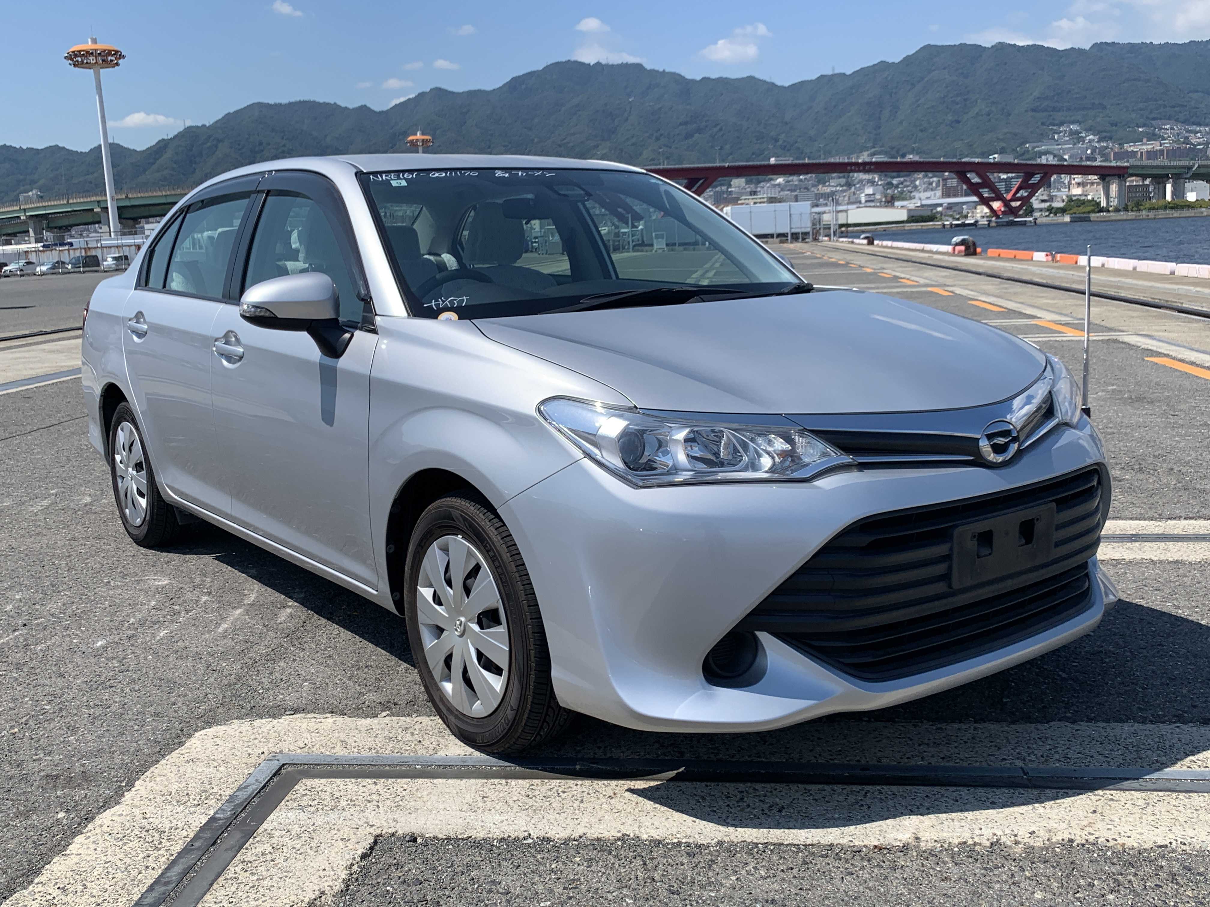 Toyota Corolla Axio 2015