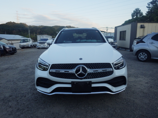 Mercedes Benz GLC-class 2022