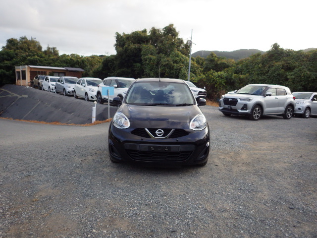 Nissan March 2022