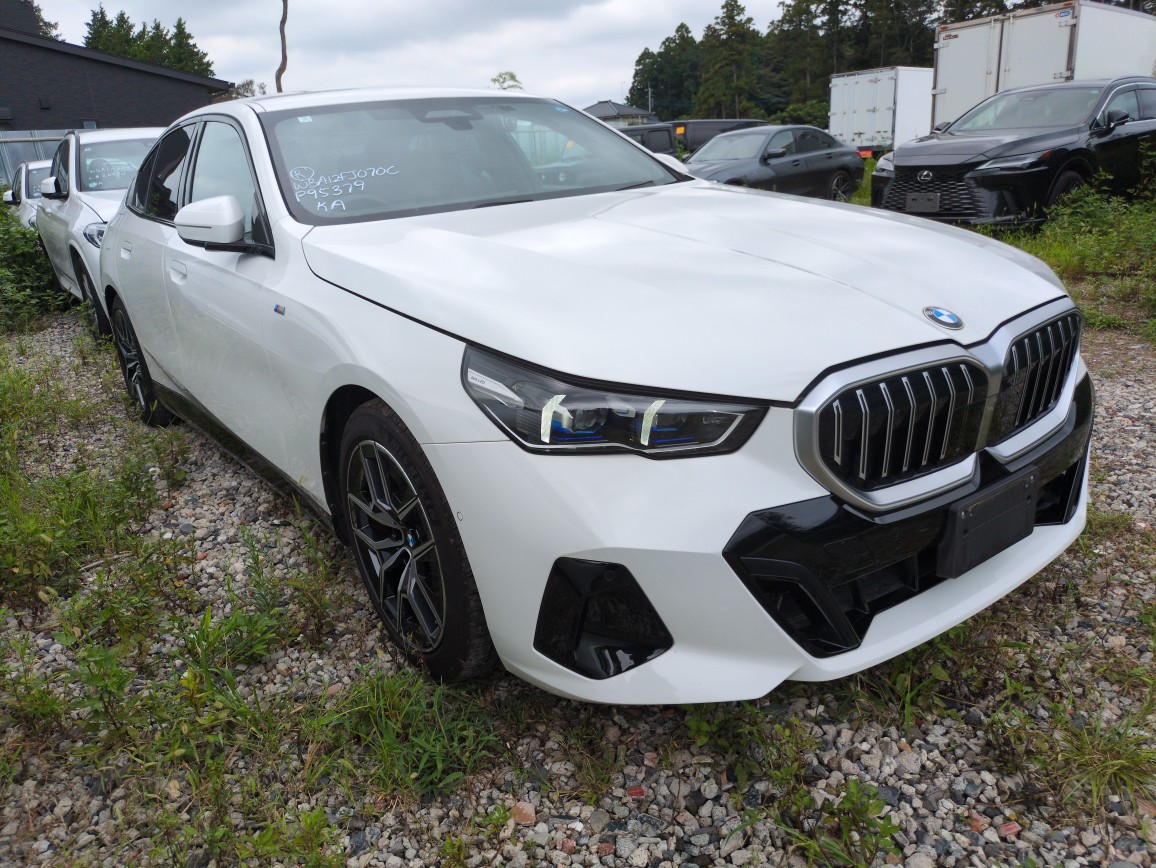 BMW 5 Series 2024
