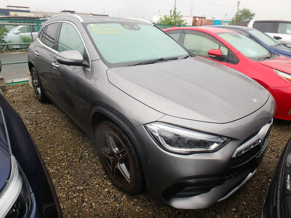 Mercedes Benz GLA-class 2022