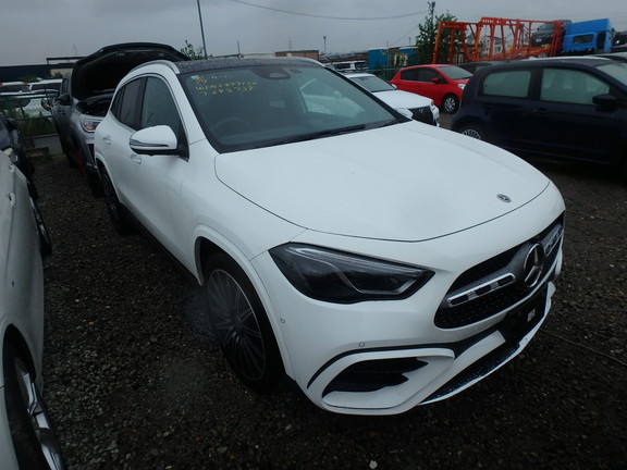 Mercedes Benz GLA-class 2025