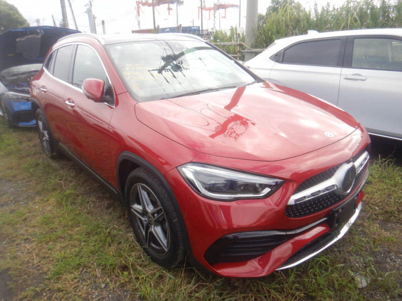Mercedes Benz GLA-class 2022