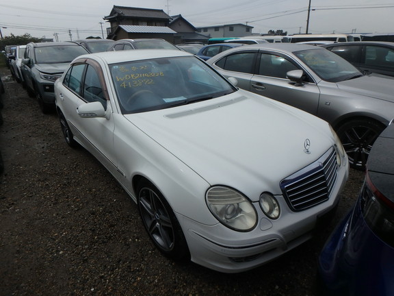 Mercedes Benz E-Class 2009