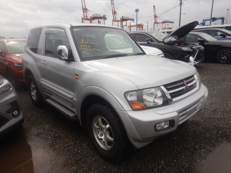 Mitsubishi Pajero 2000