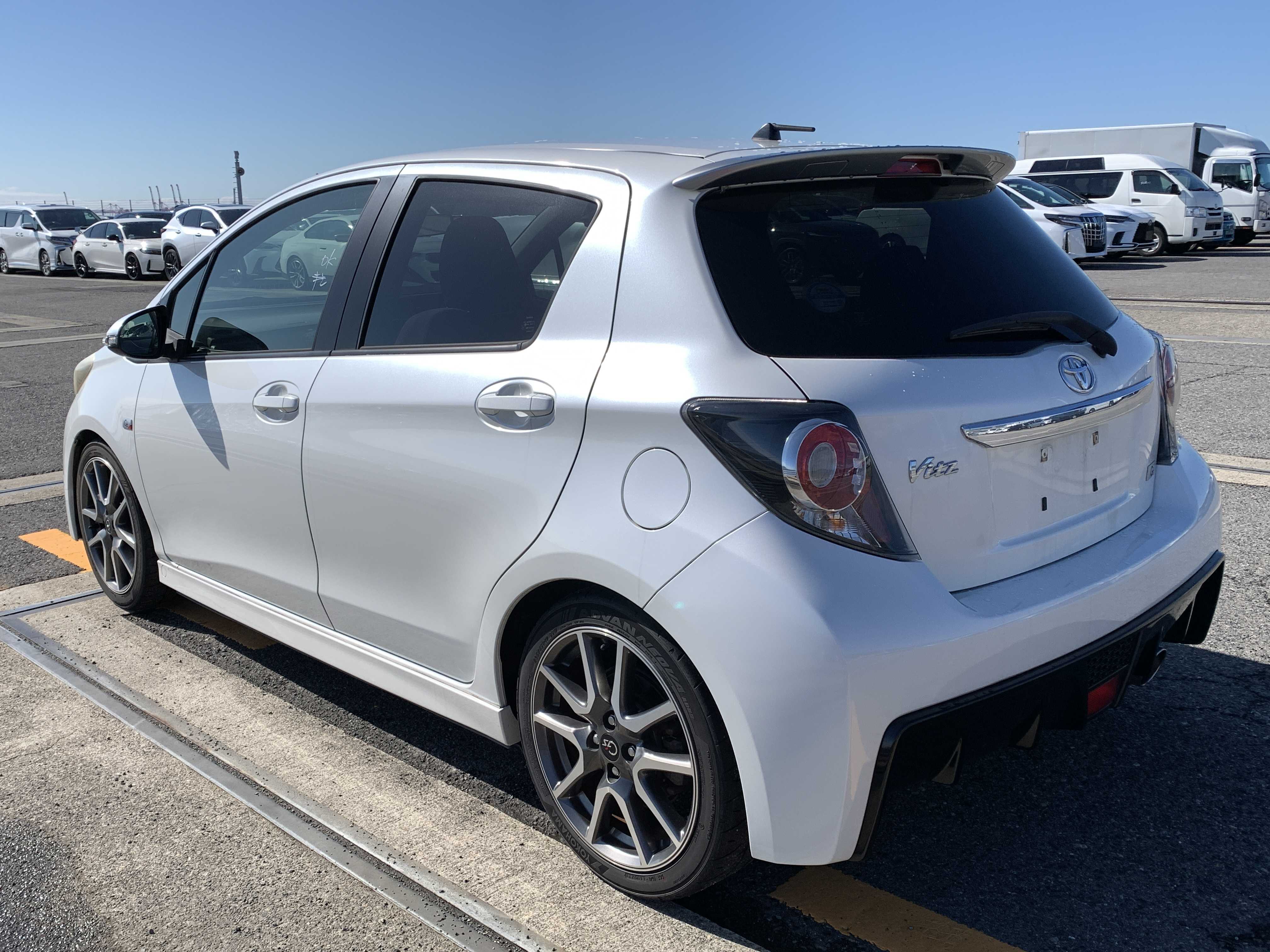 Toyota Vitz 2013