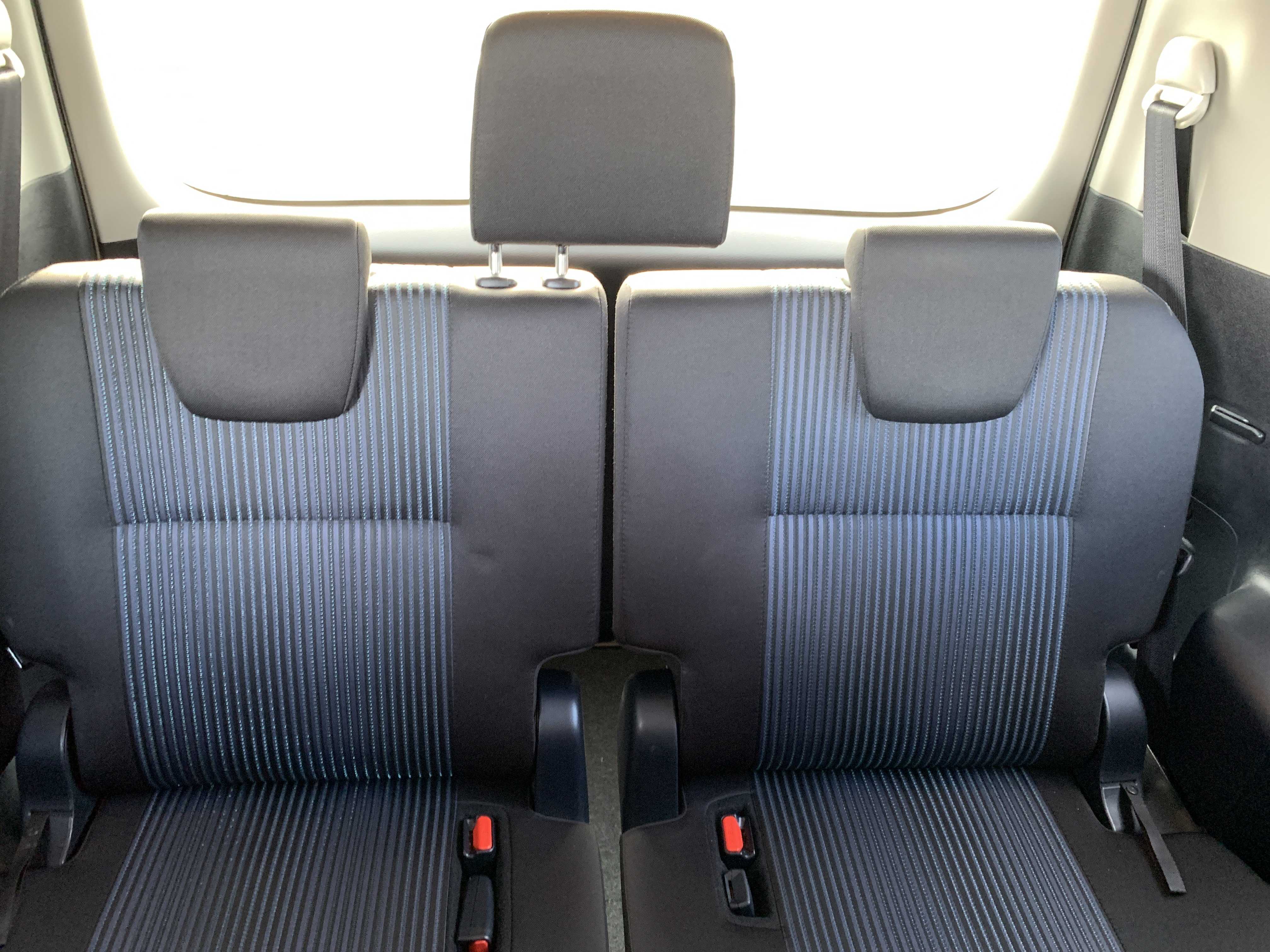 Toyota Voxy 2016