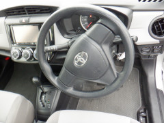 Toyota Corolla Axio 2014