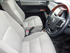 Toyota Corolla Axio 2014