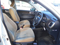 Toyota Corolla Axio 2014