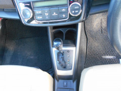 Toyota Corolla Axio 2014