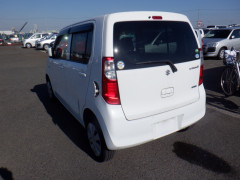 Suzuki Wagon R 2015