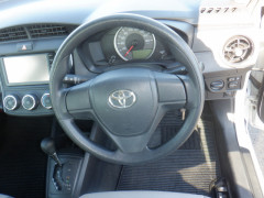 Toyota Corolla Axio 2015