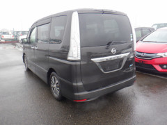Nissan Serena 2014