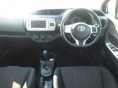 Toyota Vitz 2014