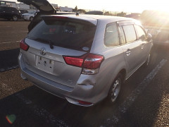 Toyota Corolla Fielder 2015