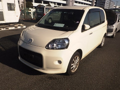 Toyota Porte 2014