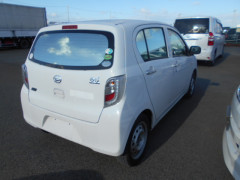 Daihatsu Mira 2014