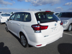 Toyota Corolla Fielder 2015