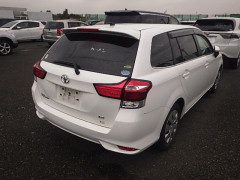 Toyota Corolla Fielder 2015