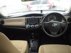 Toyota Corolla Axio 2014