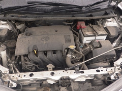 Toyota Corolla Axio 2014