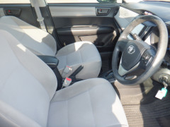 Toyota Corolla Axio 2014
