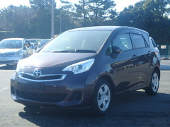 Toyota Ractis 2015